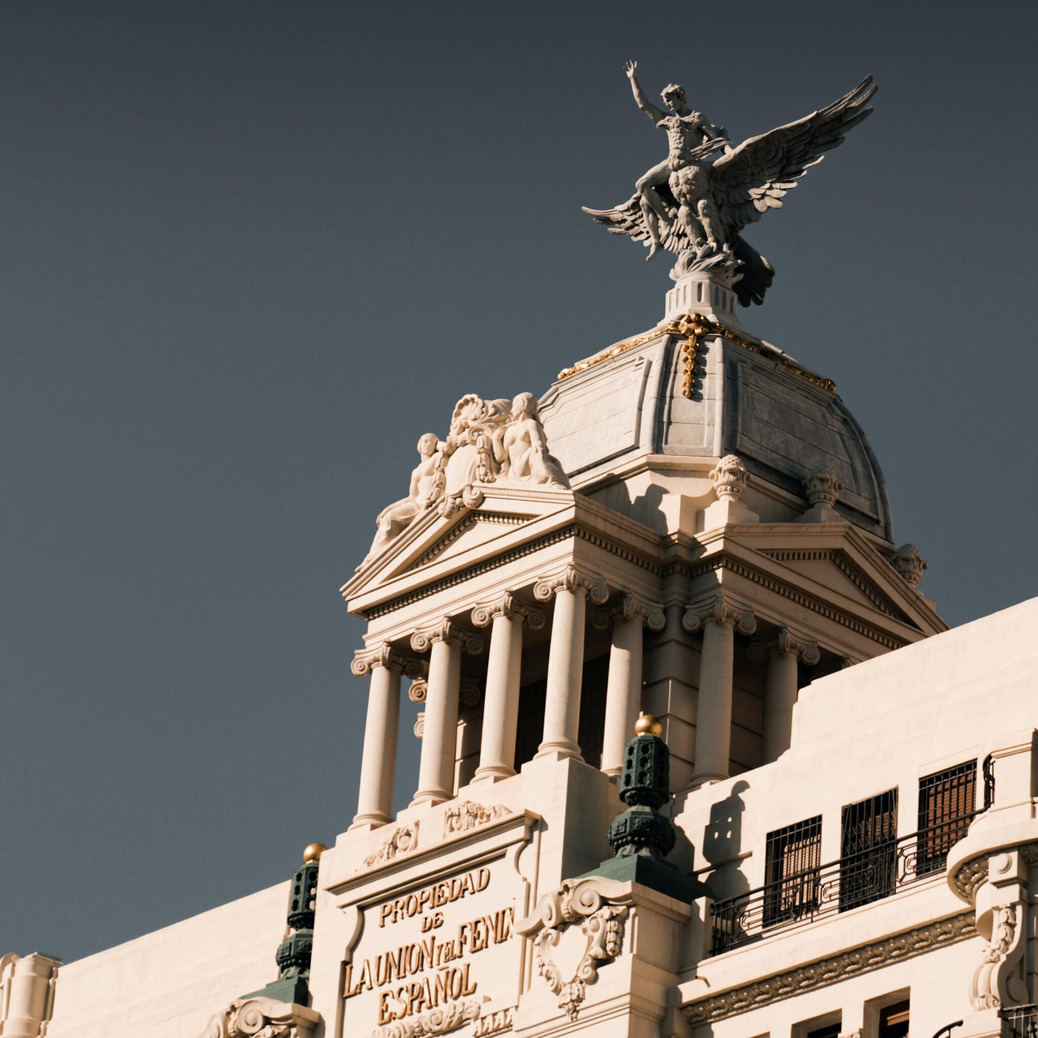 Investeren in Valenciaans vastgoed: Een slimme zet voor Nederlandse beleggers in 2024